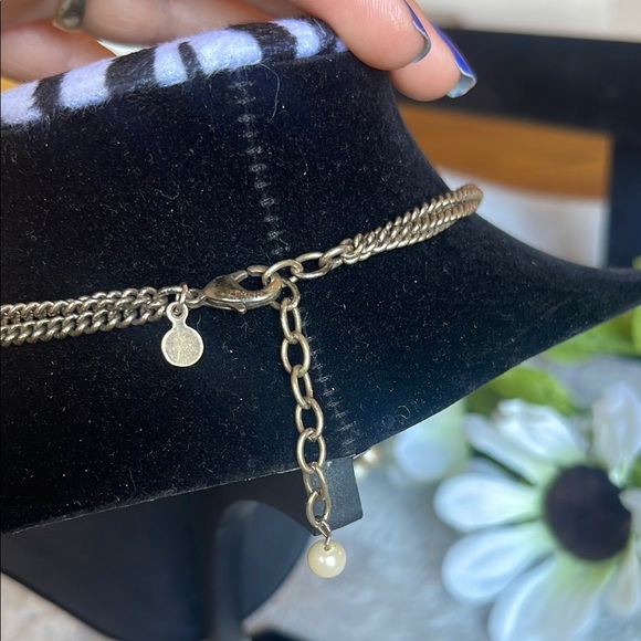 LOFT Gold and Cream Pearl Necklace - Picture 3 of 4